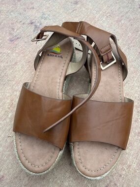 Aloha Island Brown Leather Wide-Band Ankle-Strap Sandals